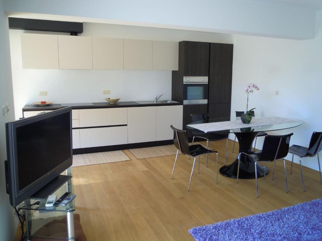 Apartments Legend Ровінь Номер фото